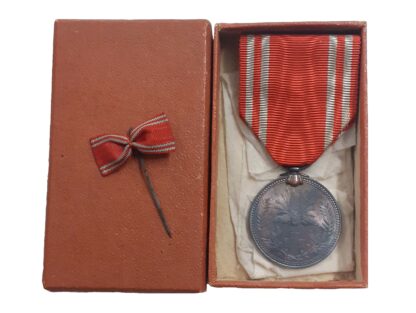 Japanese Red Cross Member Medal in Wartime Card case of Issue
