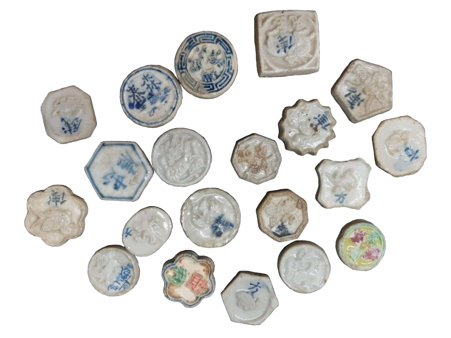 Thailand, Siam, porcelain gambling Tokens, (17601875) LOT OF 20